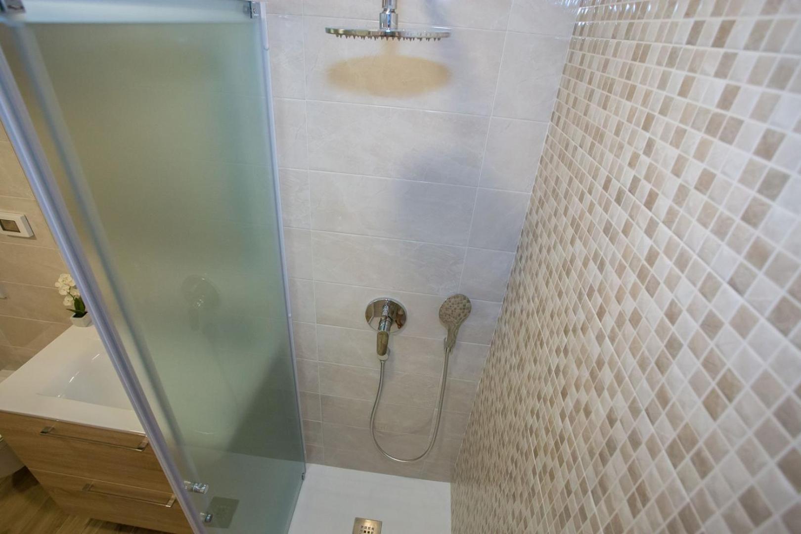 Apartment Two Bedroom Milohanic Iii *